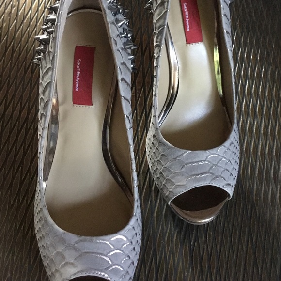 Saks Fifth Avenue RED studded platform heels - Picture 4 of 8